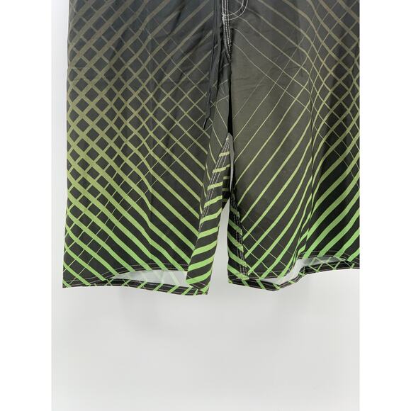 CLOTHIN Men's lack-Green Square Print Pull-On Swim Board Shorts SZ 30 - Picture 8 of 12